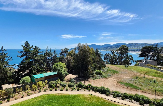 Duplex con vista al mar y piscina CME144