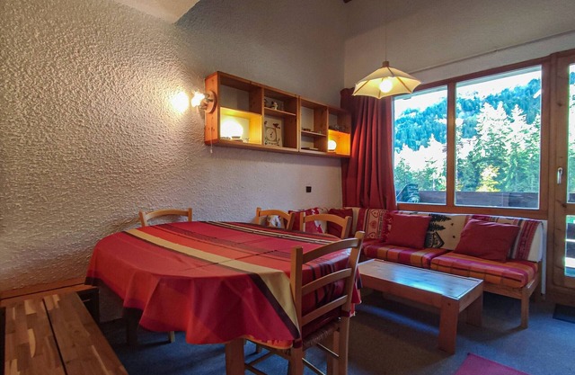 Duplex lumineux au pied des remontées - 6 pers - centre Valmorel - commodités à 25m