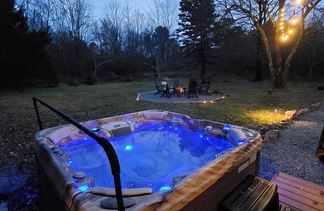 E.P.I.C. |Hot Tub| Kayaks| Lake Access| Game Room