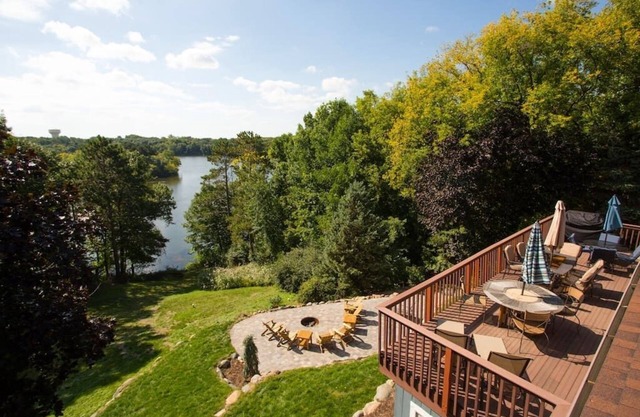 Eagle’s Nest - Lake Home with Hot Tub and Fire Pit
