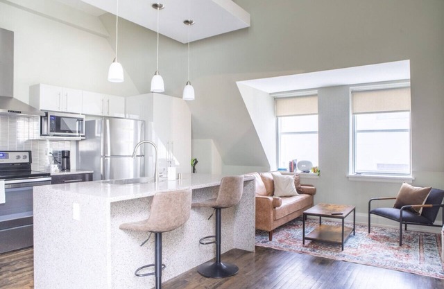 East Town 1BR Apartment MF5
