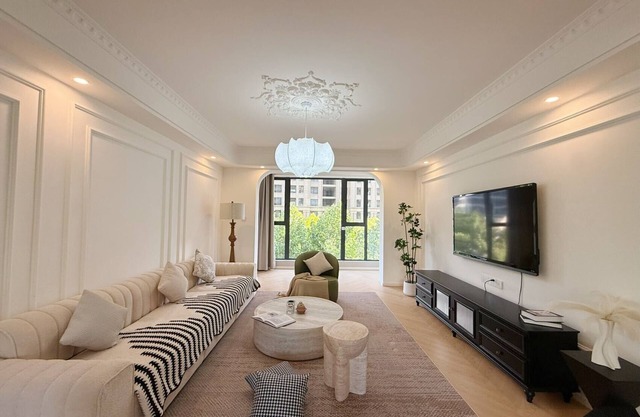 Eastern Hub - High Quality Spacious Apartment, near the Bund