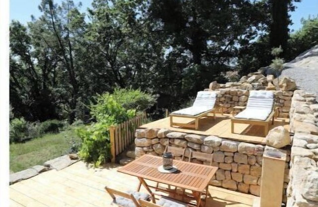 Ecogite in the Cévennes Ardechoises