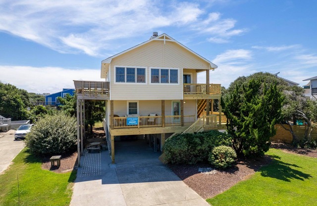 "Ehh, What's up, Duck?": Private Pool, Dog-Friendly, Short Walk to Beach Access
