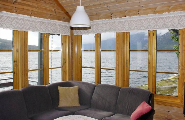 Eiknes by Interhome