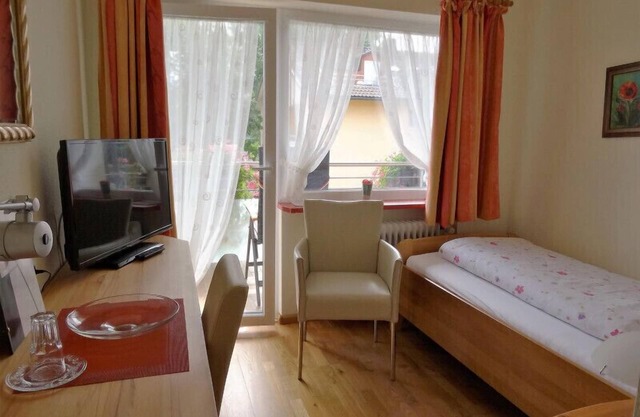 Einzelzimmer Nr. 7 mit Balkon