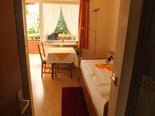 Einzelzimmer Nr. 9 mit Balkon