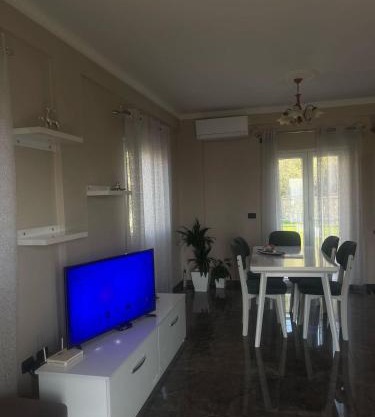 Ejlli Villa