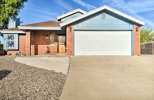 El Paso Escape with Private Pool 19 Mi to Dtwn
