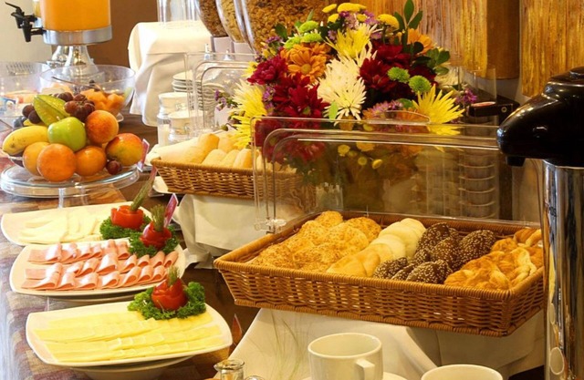 El Polo Apart Hotel & Suites