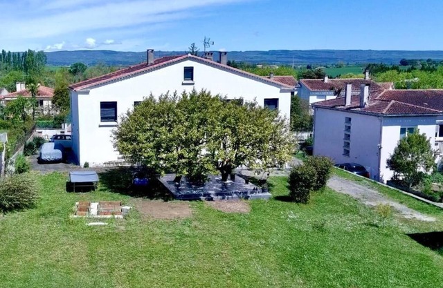 Elegant 2-Bedroom Apartment with Sauna & Private Garden – Le Havre d’Athéna