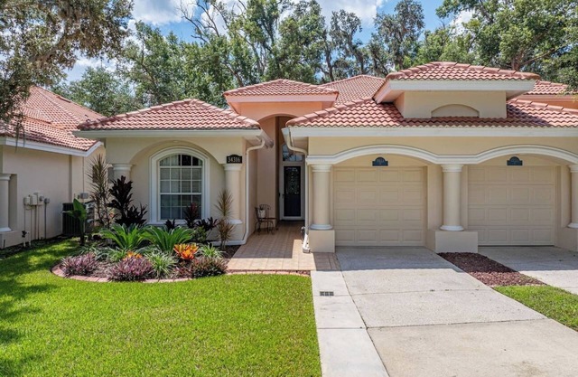 Elegant 3BR Golf Villa Black Diamond Access