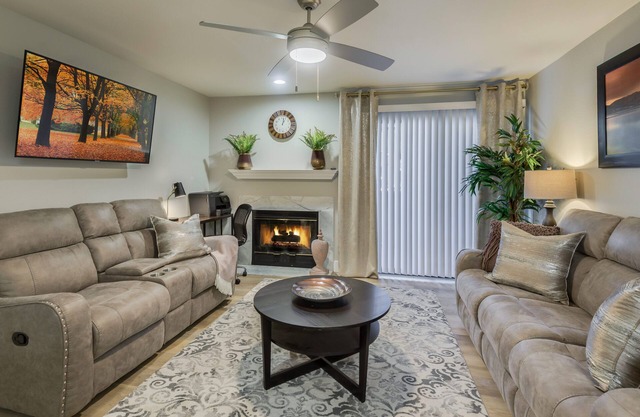 Elegant Apartment Home - Excellent For Long Stays
