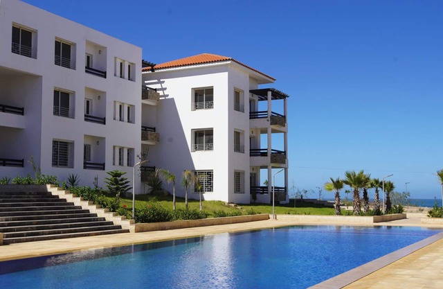Elegant apartment for rent in El Mansouria.