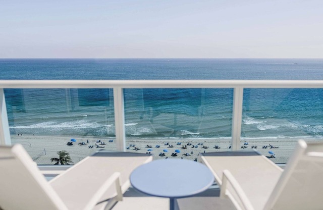 Elegant Balcony Room Overlooking Beach Near Pier Fishing and Art Walks