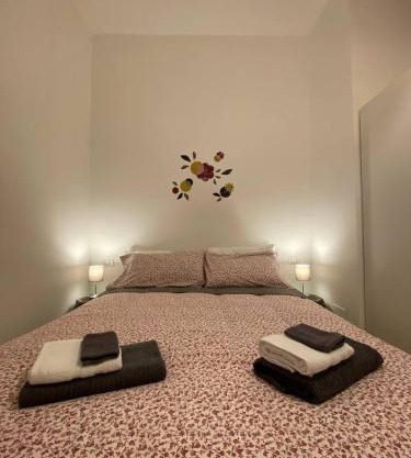 Elegant & Chic Navigli Apartment