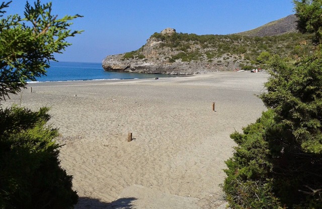 Elegant Grace house with private garden 200 meters from the beach, 5 p. L.