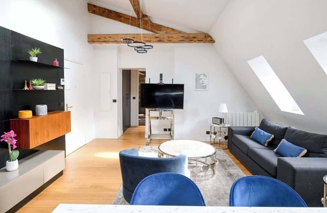 Elegant Home 2BDR/6P Near Champs Elysées