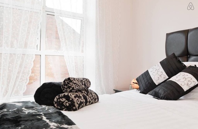 Elegant Modern 2 BDRM Apt. near Temple Bar ☘