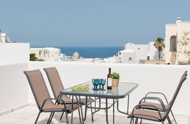 Elia Residences 2 bedrooms luxury apartment near town