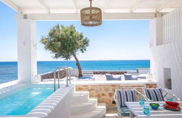 Elite Santorini Villa Aegean Melody Suites 2 Bedroom Heated Outdoor Jacuzzi Vlyxada