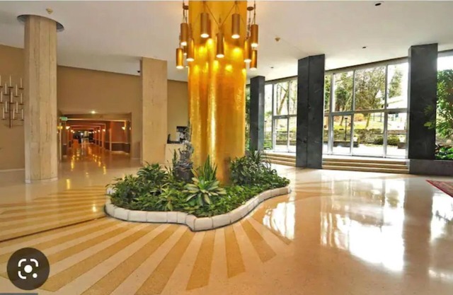 Elkins Park studio 1 Queen & 1 sleeper Hotel style kitchen & bathroom+ Amenities