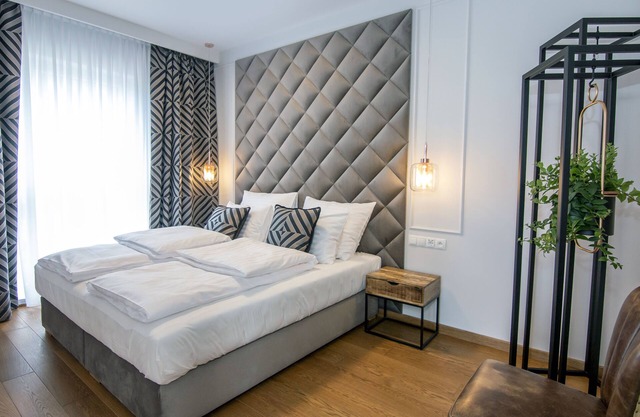 ELLMANN Apartments - Napoli - check in 24h