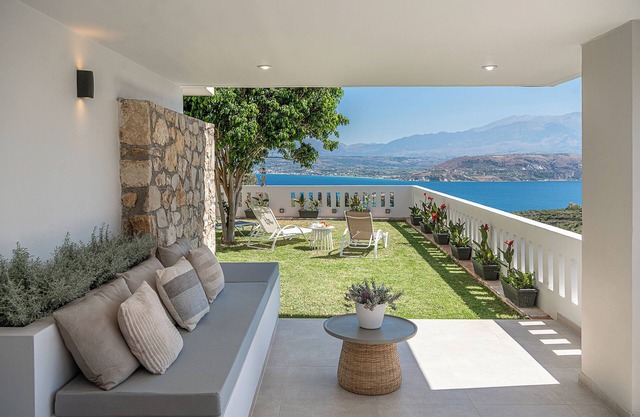 Elysian View Chania, Apartment Close to Marathi Beach With Sea View