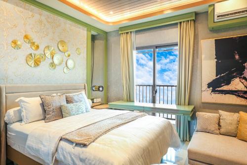 Embarcadero Suite Apartment by Novi McKenzie