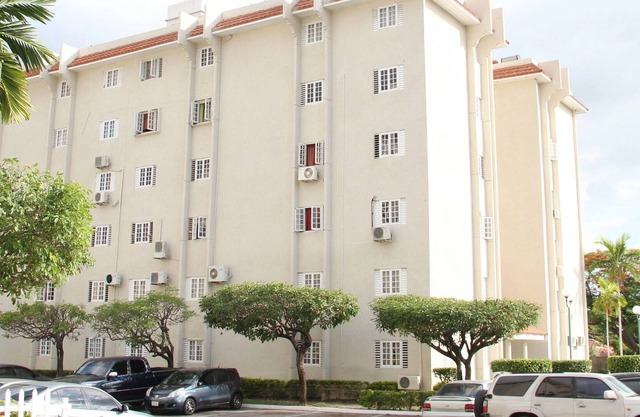 EMERALD APT @OAKLANDS KINGSTON 876 528-0668