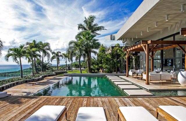 Emeraude (3/4 Rooms) Luxury villa