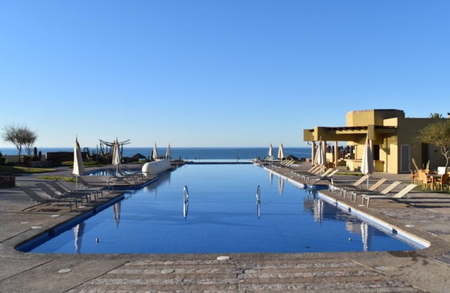 Encanto Living 0302 -1BR by Kivoya