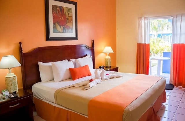 Enchanting Getaway Vacation! Minutes’ Walk from Pigeon Island National Park