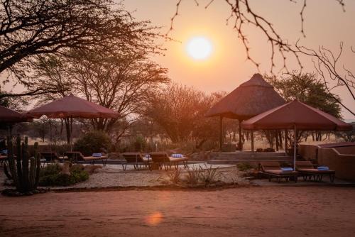 Eningu Kalahari Lodge