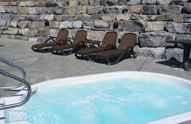 Enjoy Mountain Views @ Fully Equipped 2BR2BA Hotel Condo