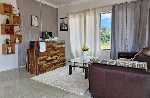 Enjoy Nature, Culture & Comfort in Spacious Standard, Suite & Family Rooms