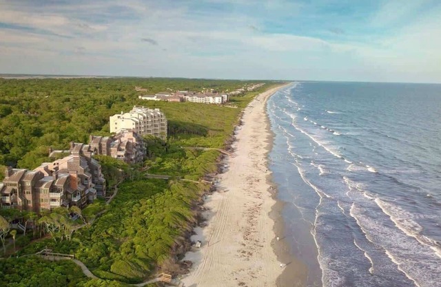 Enjoy Resort, Walk to Beach, Tennis - Kiawah Villa