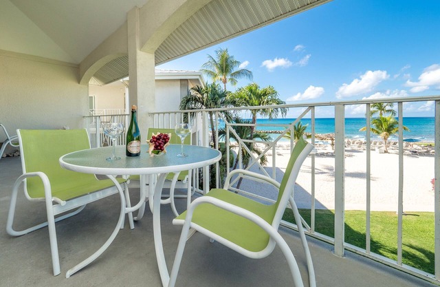 Enjoy spectacular views of the ocean and beach from this Oceanview unit!
