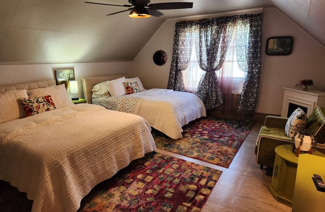 Enjoy the top floor of this victorian house nWith two suites & a bonus bedroom