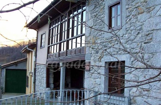Enjoy the views of the Taranes Valley from La Tanda