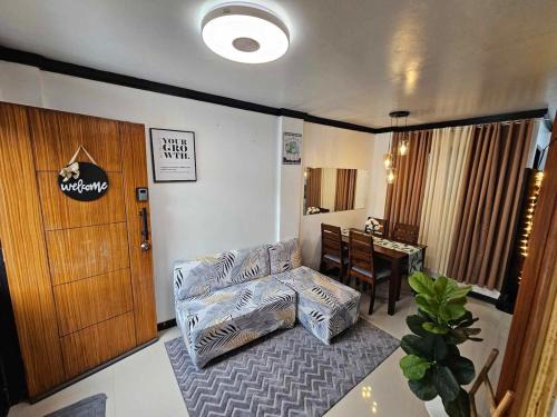 Entire House with Bedroom with AC