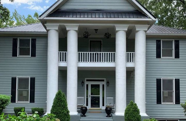 Entire House, Yoga Porch, Coca-Cola BBQ Porch, Private, 25 Mins. to Athens