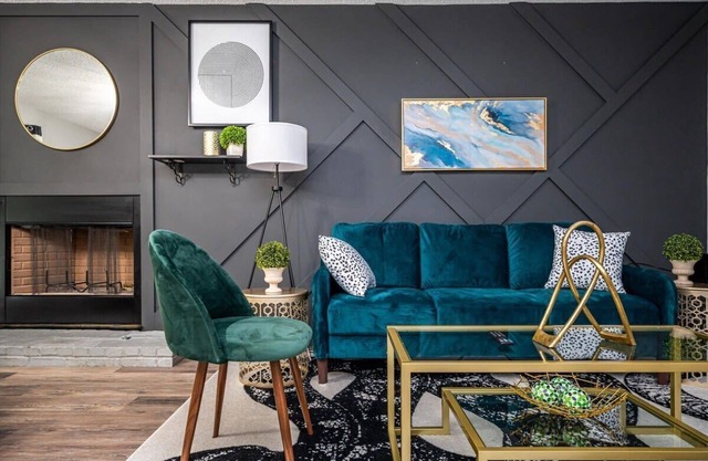 Entire Townhouse Cozy 2B2B