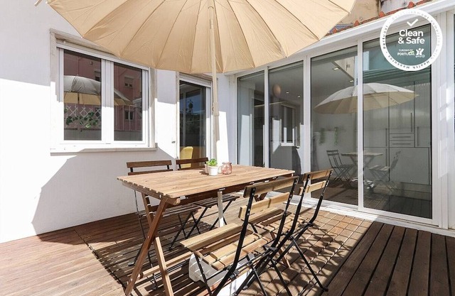 ENTRECAMPOS TERRACE by HOMING