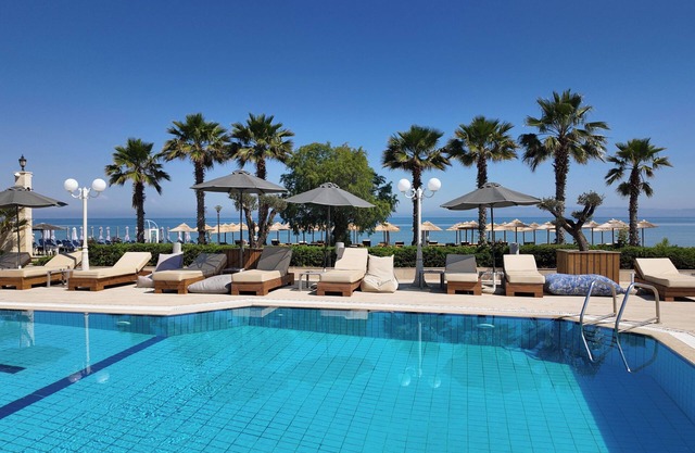 EONA BEACH RESORT by Greek Pride