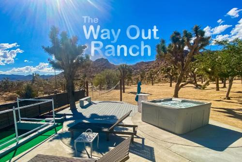 Epic Views, Huge House, Acres of J-Trees to explore, Hot Tub, Pool, AC, and Mini-Golf