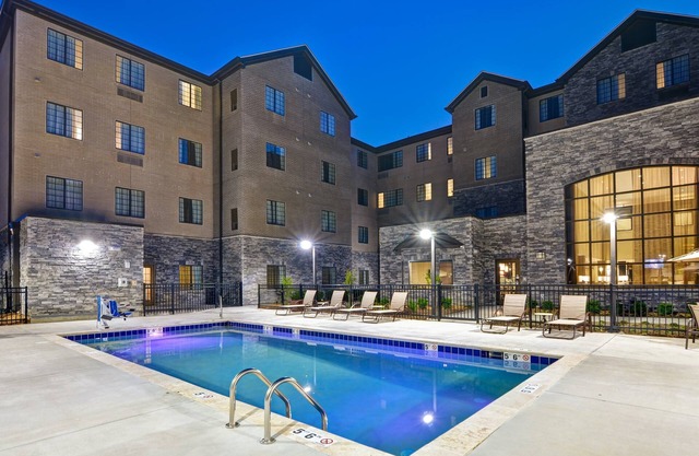 Equipped Double Suite | Free Breakfast, Seasonal Outdoor Pool + Gym