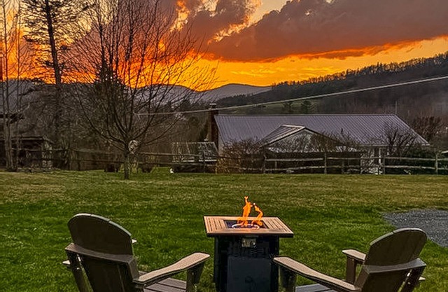 Escape the Everyday - Find Peace in the High-Country This Sept @PetiteRetreat