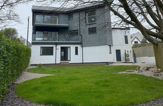 ESTUARY WATCH, family friendly, luxury holiday cottage in Carbis Bay