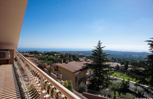 Etna Royal View